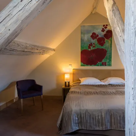 Le Parc 3* מרלי-לה-רואה