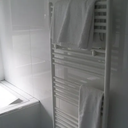 Le Parc 3* Марли-ле-Руа