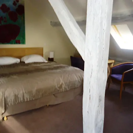 Hotell Le Parc Marly-le-Roi